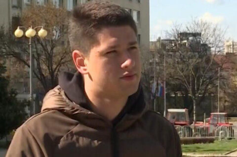 Student Milos Pavlovic Foto Printskrin TV Pink