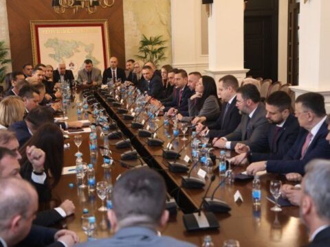 Dodik i sluzbenici Srbi u BIH Foto predsjednikrs.rs/Borislav Zdrinja
