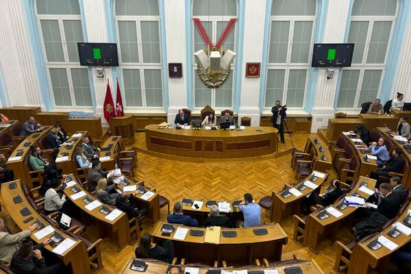 Skupstina Cetinje foto Prijestonica Cetinje