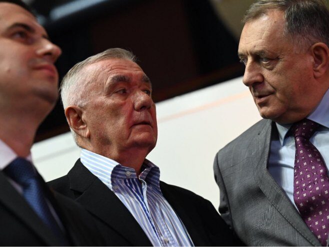 Dušan Kovačević i Milorad Dodik Foto: x.com/MiloradDodik