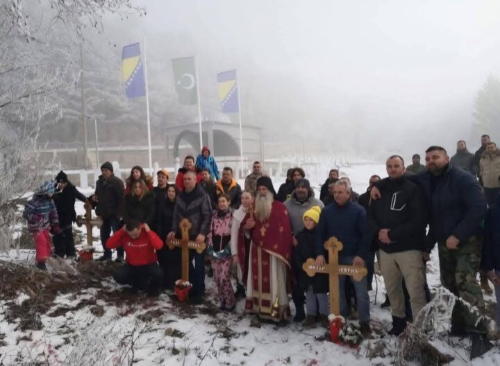 Groblke krstovi igiman Luka Foto Manastir Karno kod Srebrenice