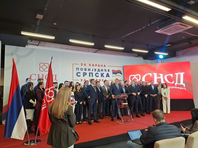 SNSD foto štab SNSD