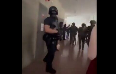 Snimak evakuacije dece u Gracu / Printskrin / X