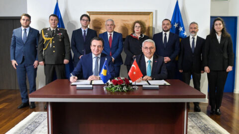 kurti potpisao ugovor turska fabrika municije foto kosovo online