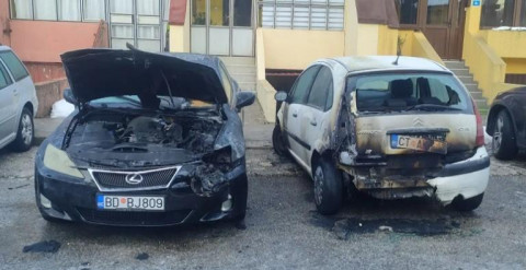 Cetinje zapaljeni automobili Foto Printskrin RTV Cetinje