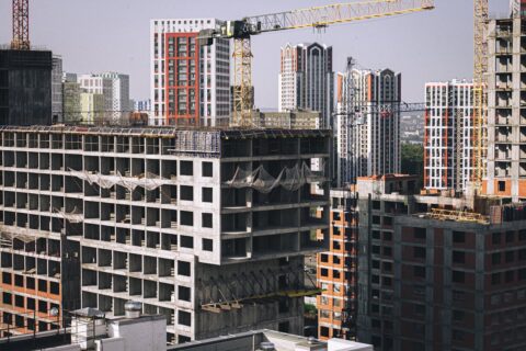 Gradilište zgrada foto ilustracija Foto Ivan Vaskočkov Pexels