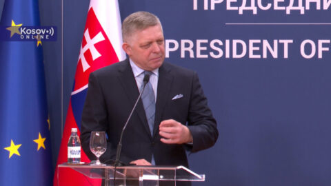 Robert Fico foto Kosovo online